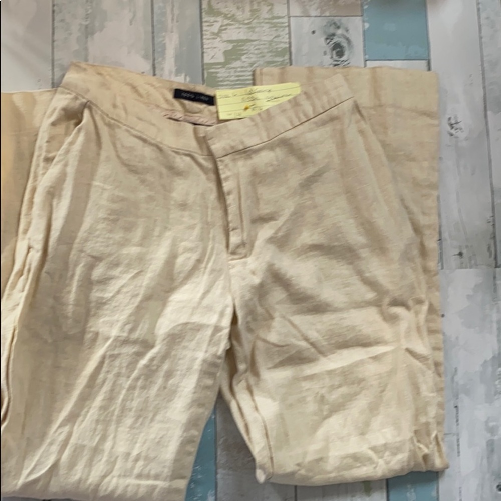 George cream colored wide leg line pants size 6 28"